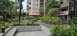 The Vales (D19), Condominium #559426841